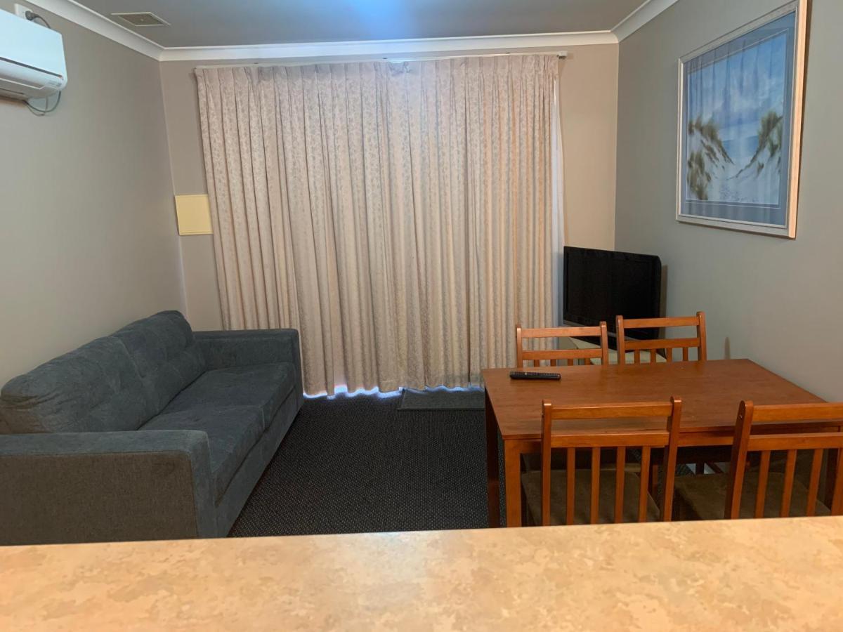 Waratah Albany