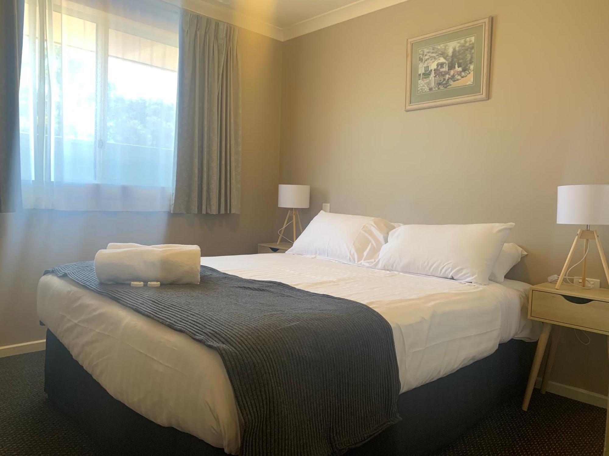 Waratah Apartment *